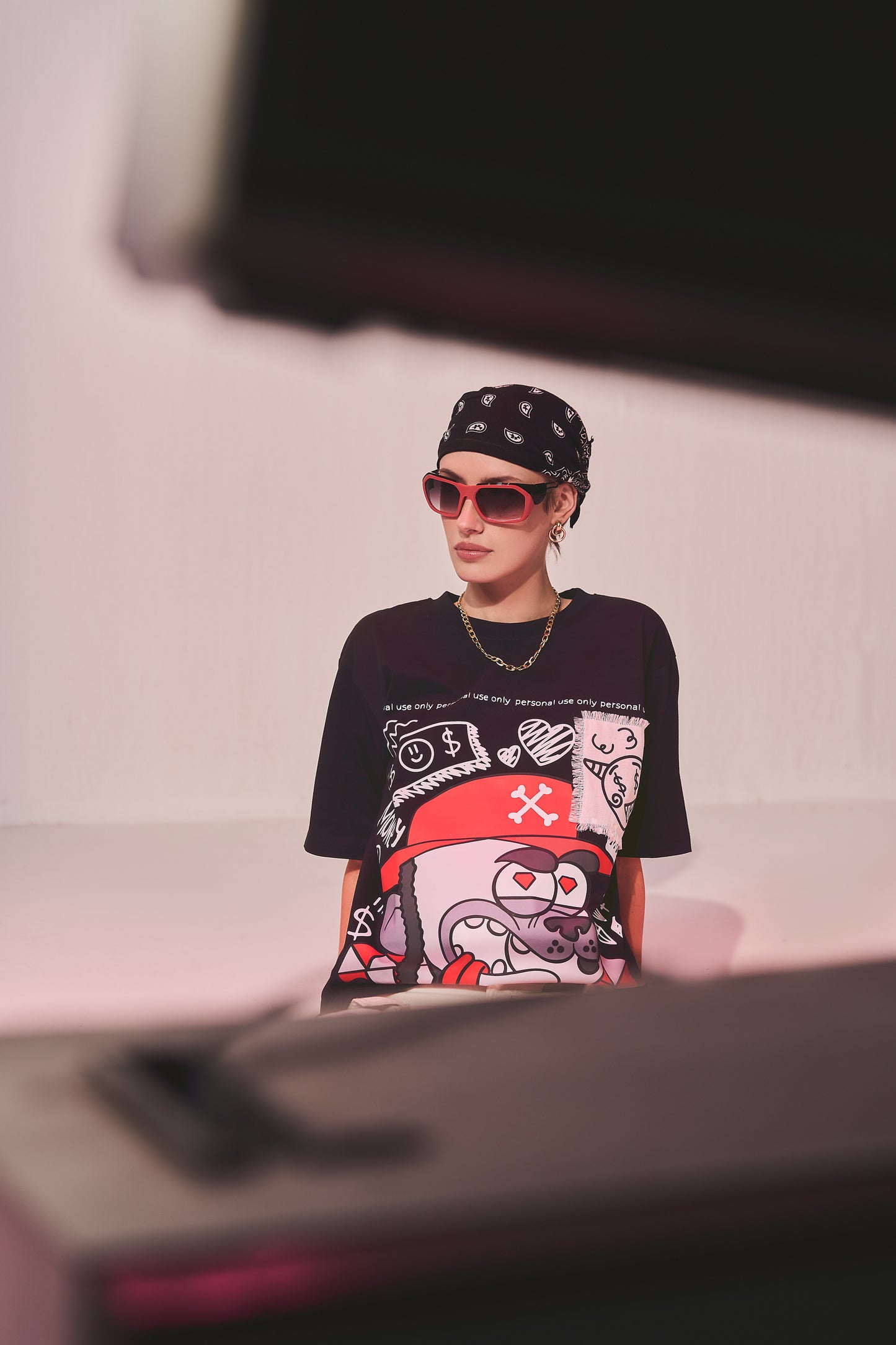 Monkey Trouble - T-Shirt - Unisex
