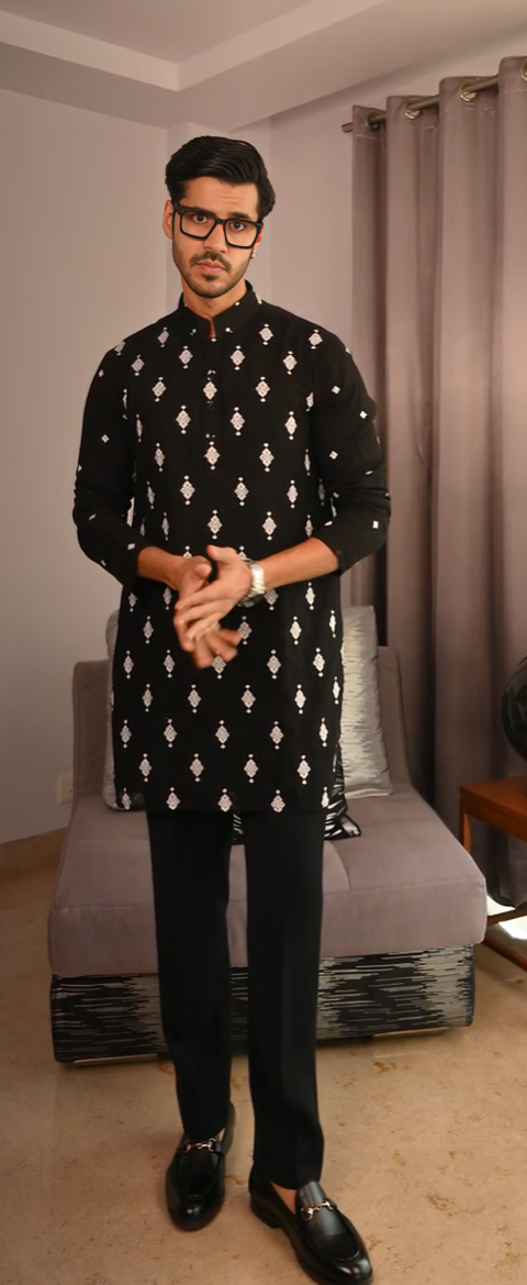 Twilight Embers - Black Embroidery kurta