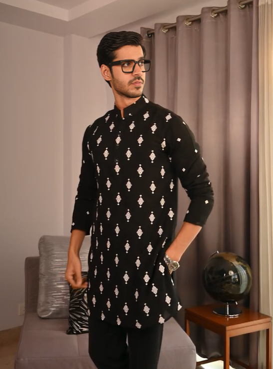 Twilight Embers - Black Embroidery kurta